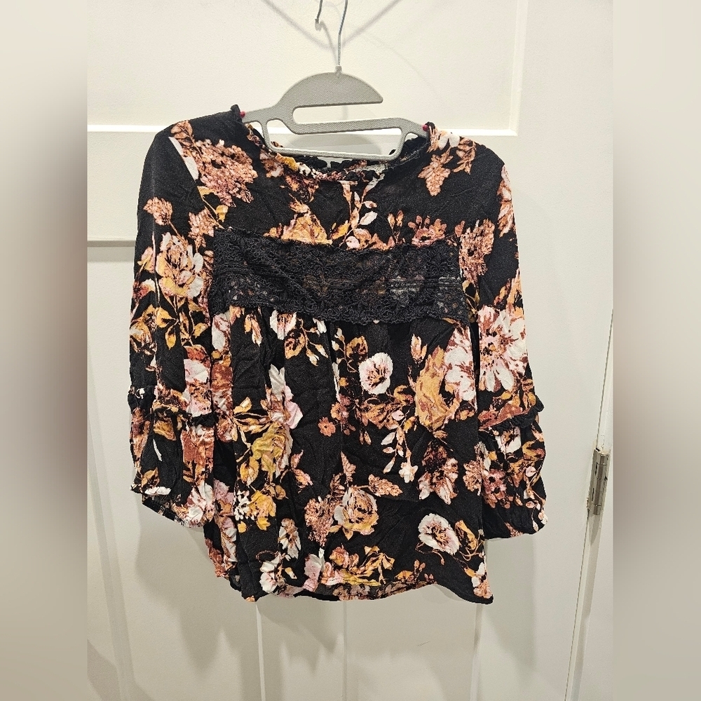 Eyeshadow Black Floral Lace Boho Peasant Blouse Size M Long Sleeve Top